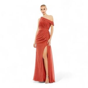 Mac Duggal Ieena One Shoulder Gown in Crimson NWT